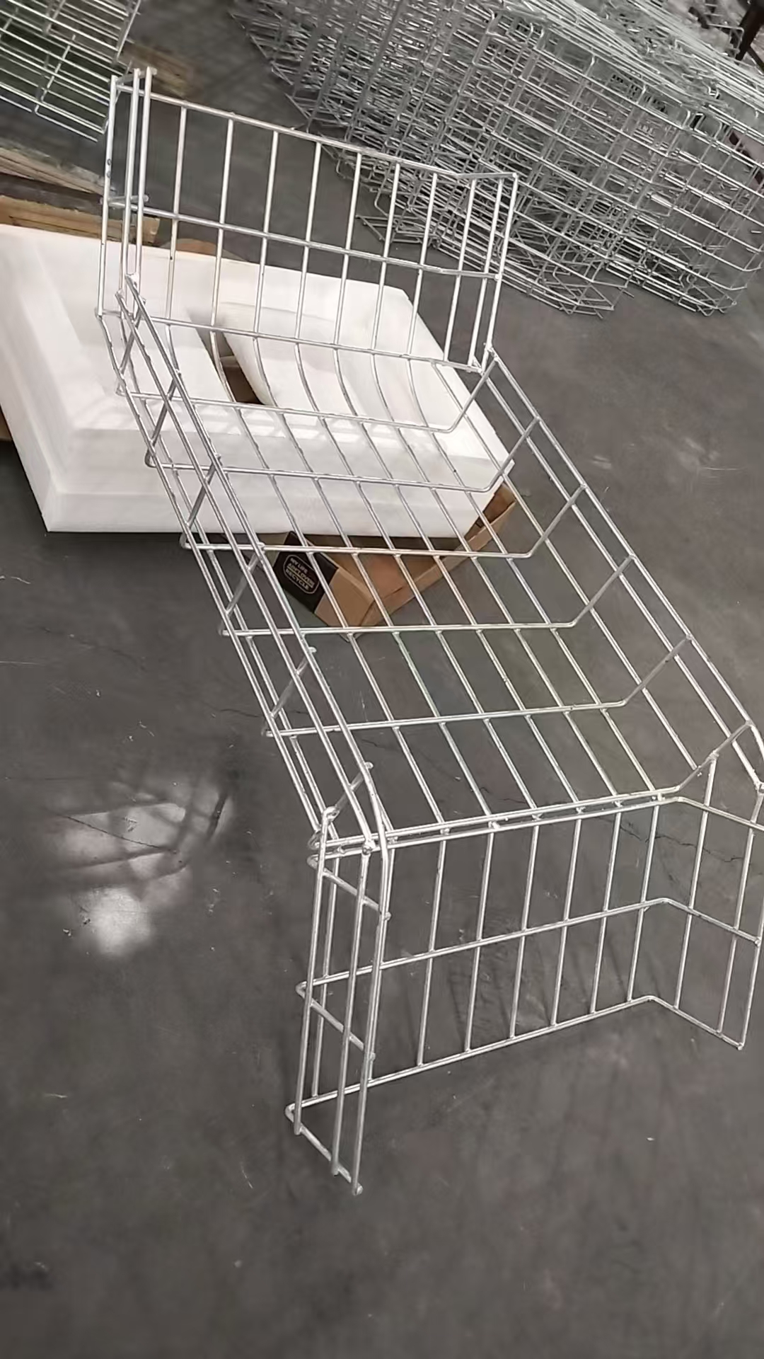 网格桥架