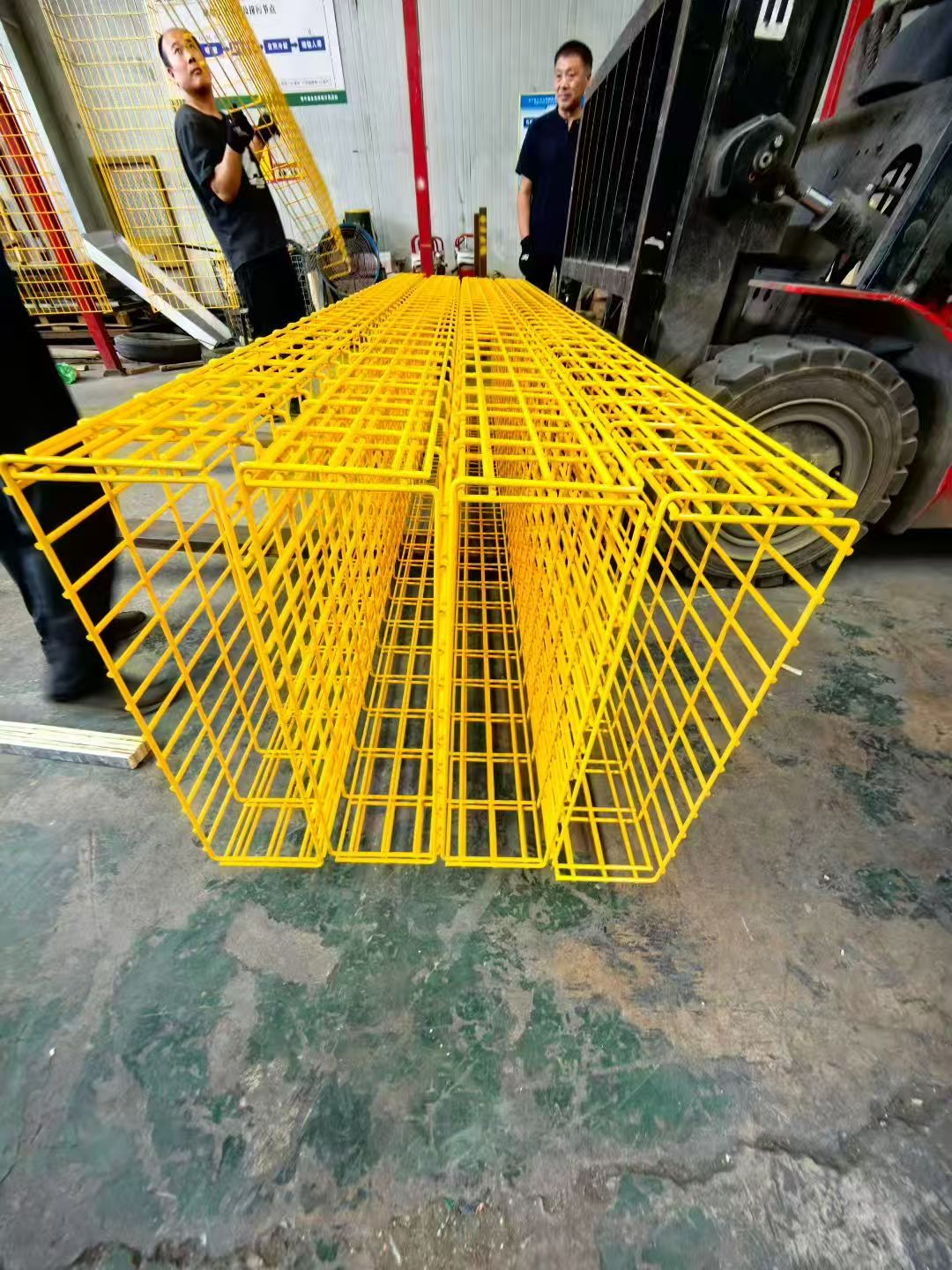 网格桥架